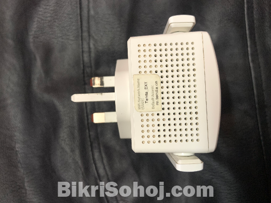 WiFi Range Extender Tenda-A18 dual band.